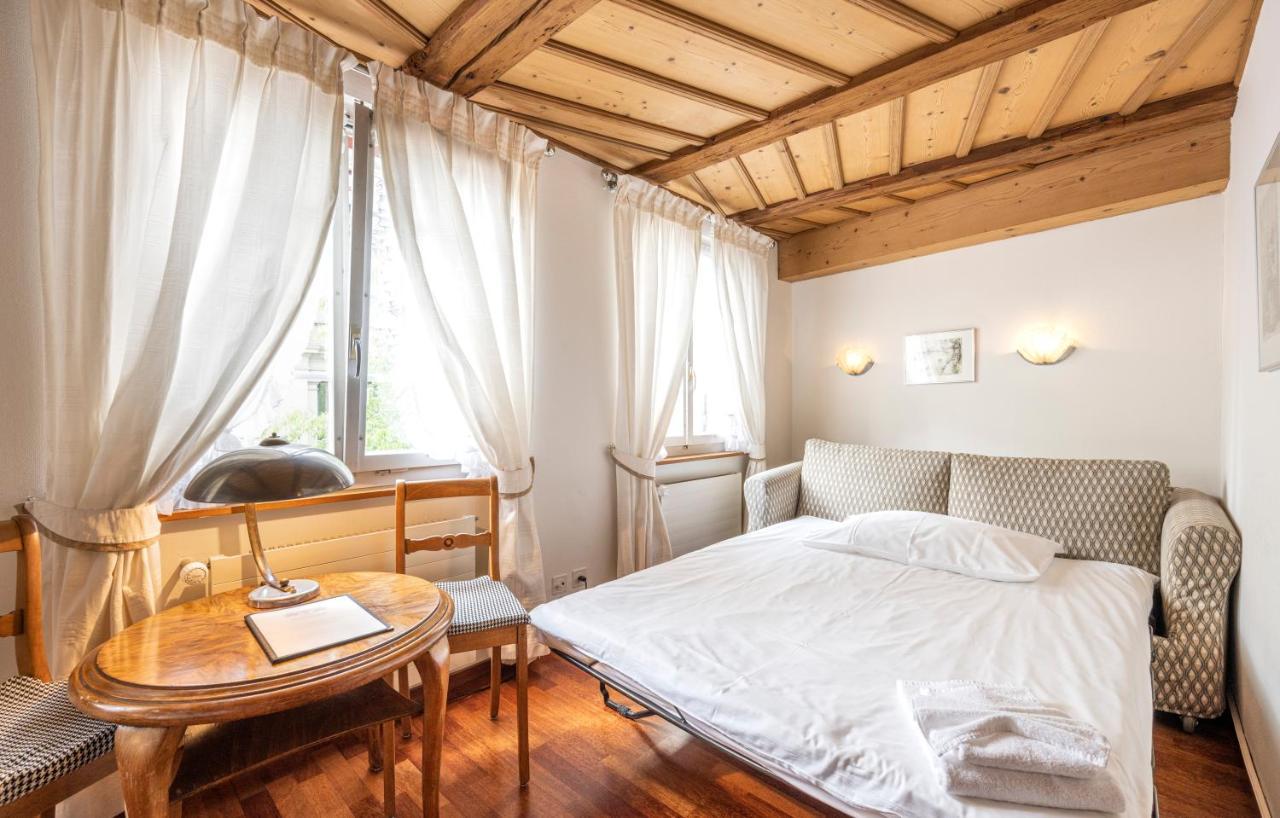 Hotel Rebstock 3*